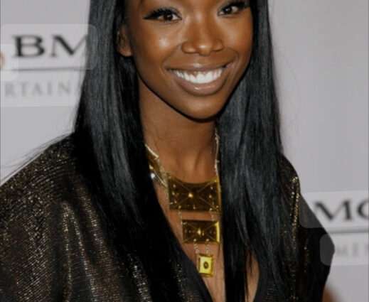 Brandy Walks off stage mid performance